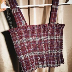 Cropped Kendal + Kylie top